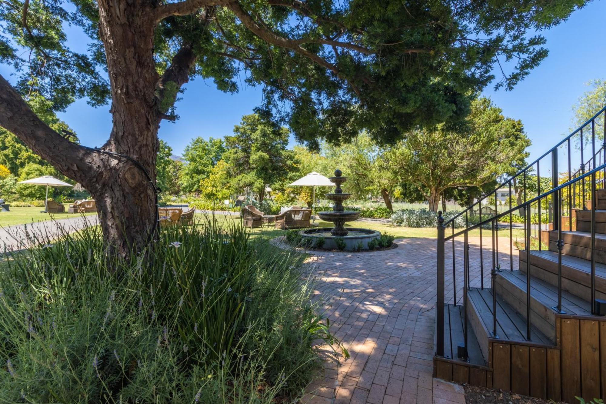 Val De Vine Hotell Stellenbosch Exteriör bild